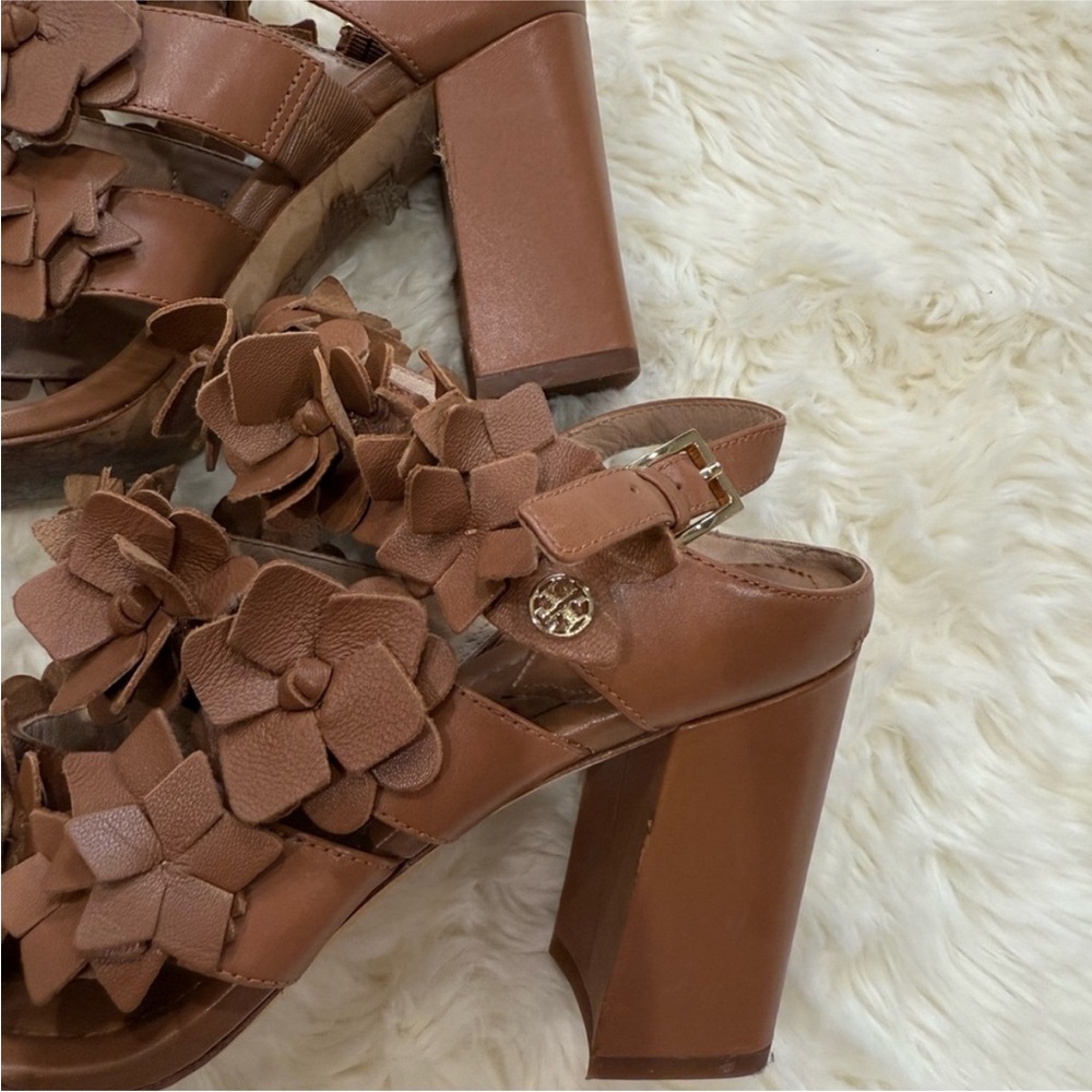 Tory Burch Napa Leather Floral Block Heel Sandals Brown Boho Luxe 3D Flower